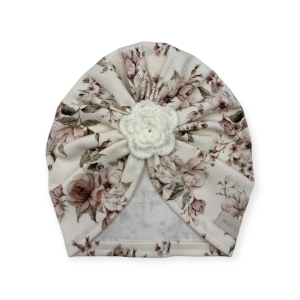 Wyjątkowy turban w kwiaty na śmietance z ręcznie robionym kwiatem