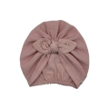 Muślinowy pastelowy róż turban supeł perełki dla dziewczynki