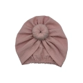 Turban na lato w kolorze pastelowego różu stylowy donut dla dziewczynki