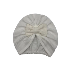 Muślinowy turban z haftowaną kokardą ecru lato 26