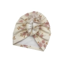 Wyjątkowy kwiatowy turban z ozdobnym haftem