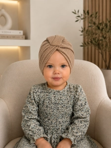 Turban twist z efektownym skrętem beżowy
